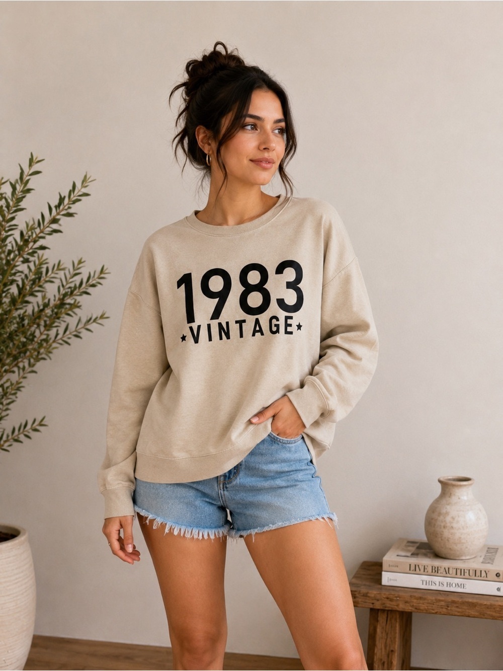 1983 Vintage Graphic Sweatshirt Cream Beige Size Large
